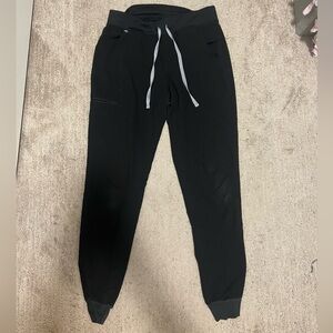 Figs Women’s Zamora Tall Jogger Scrub Pants